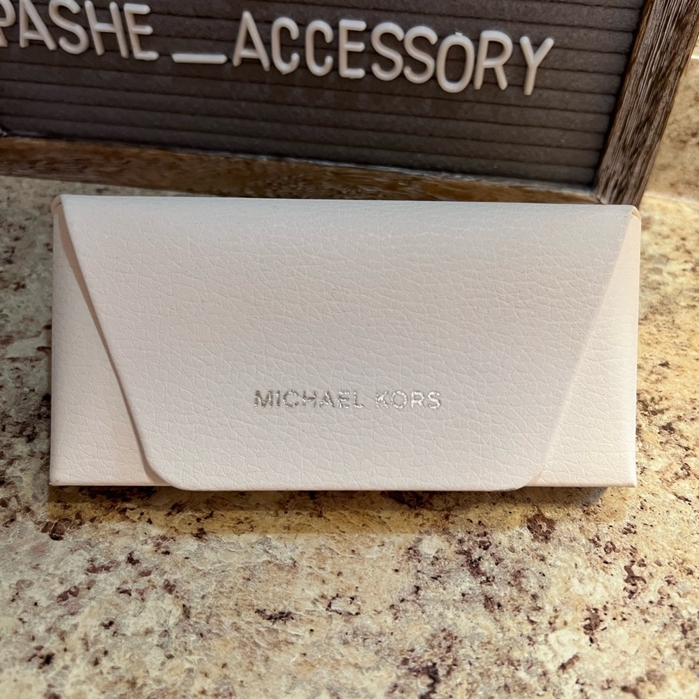 MICHAEL KORS Black & White Rania Square Sunglasses Brand NWOT - Picture 9 of 16
